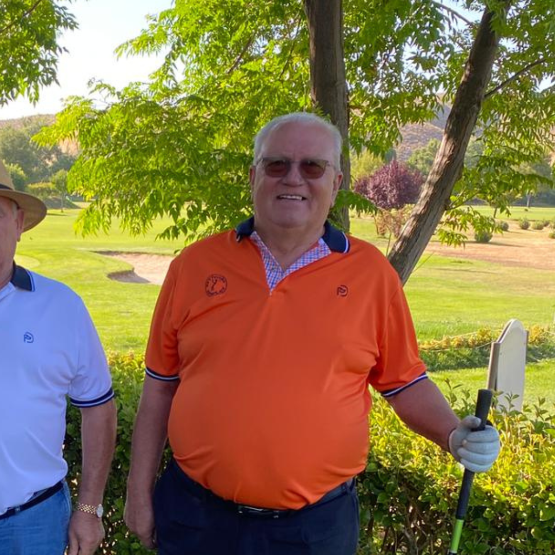 Polo técnico golf naranja hombre, ¿te atreves?