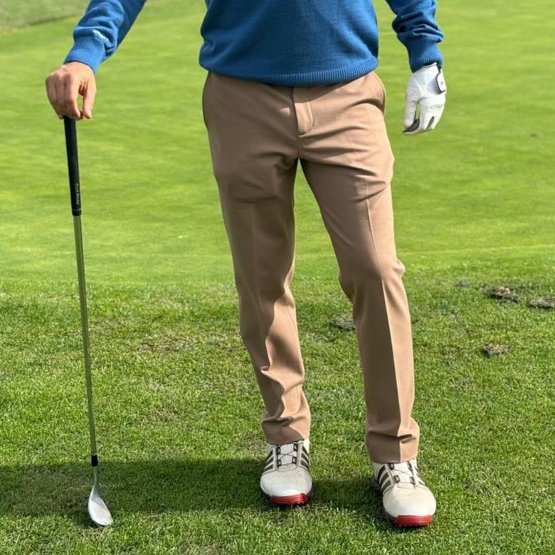 Pantalón elástico de invierno, color tostado, hombre - Hoyo 7