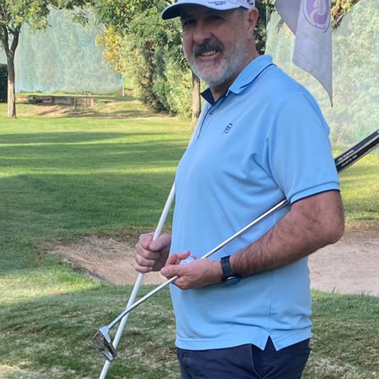Polo técnico golf celeste, hombre. "Para cualquier ocasión"