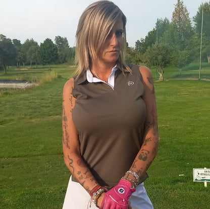 Polo técnico golf kaki, mujer. Sin mangas. ¡Iluminará tu sonrisa!