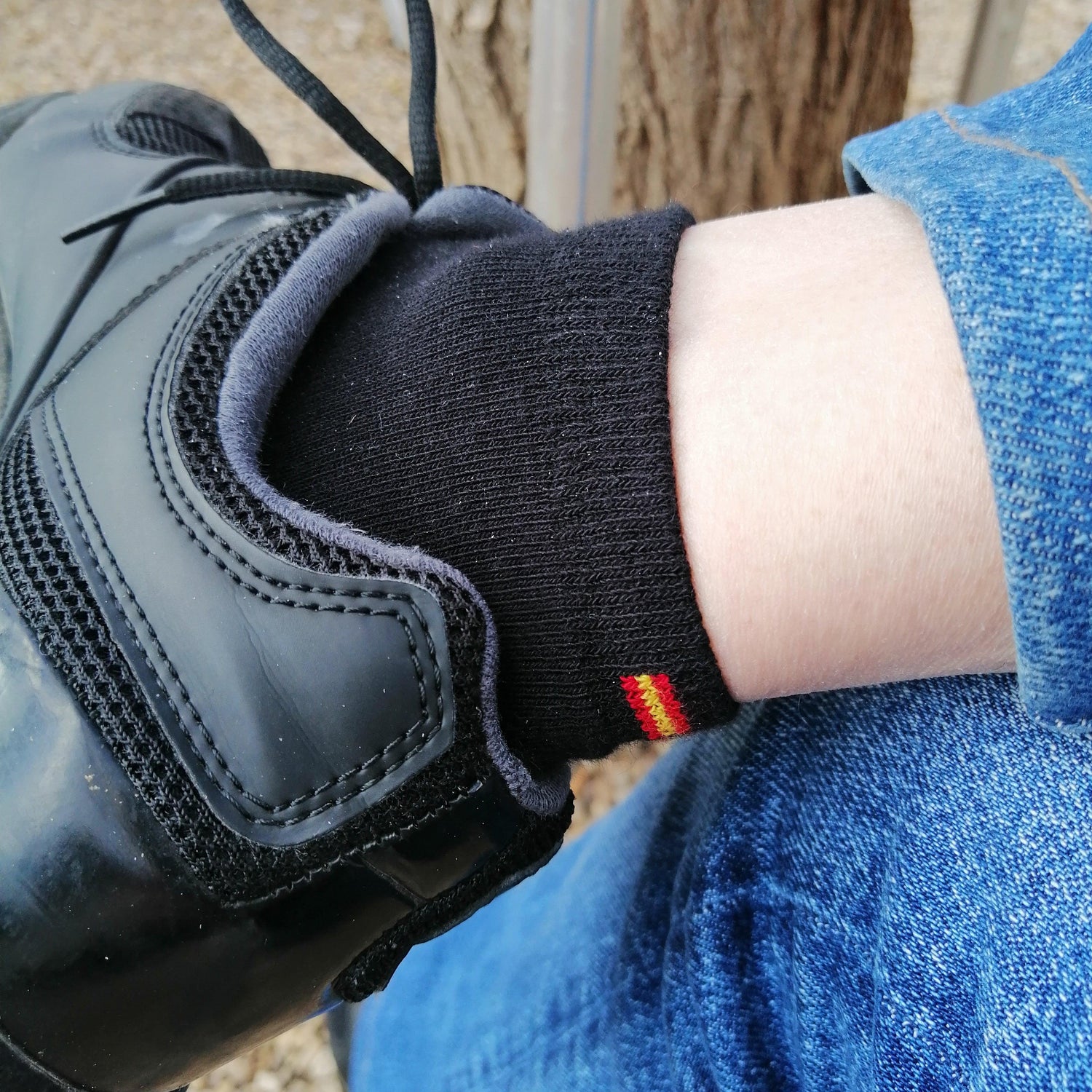 Calcetines tobilleros con bandera de España, negro - Hoyo 7