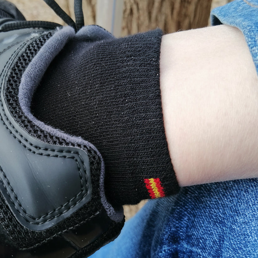 Calcetines tobilleros bandera de España, negro