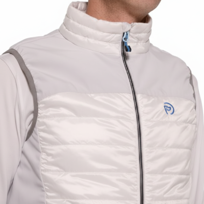 detalle_chaleco_acolchado_hombre_blanco